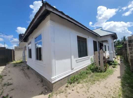 NYUMBA YENYE VYUMBA VINNE(4) MBAGALA-KINGUGI.