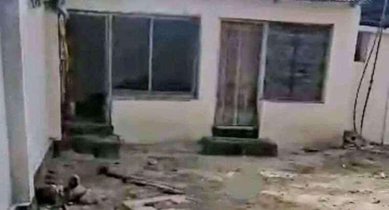 NYUMBA YENYE VYUMBA VITATU (3) KIVULE FREMU KUMI