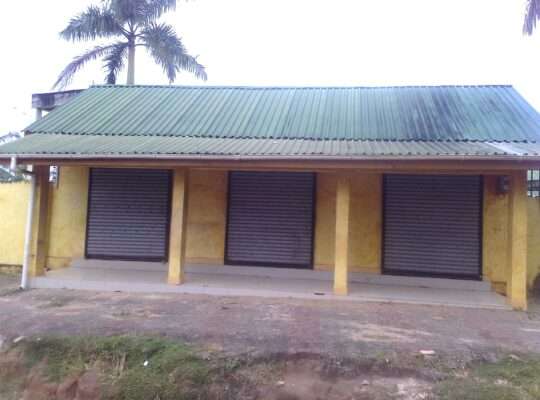 NYUMBA MBILI/MADUKA 3, KIWANJA SQM.2,000, PUGU