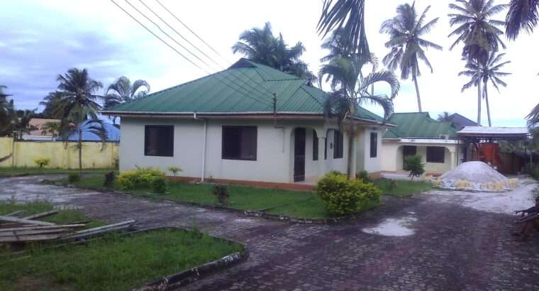 NYUMBA MBILI/MADUKA 3, KIWANJA SQM.2,000, PUGU