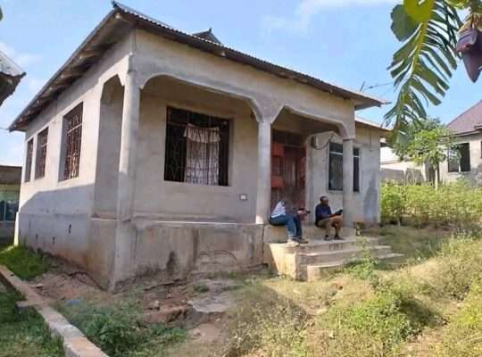 NYUMBA YENYE VYUMBA VITATU (3) MBONDOLE/MSONGOLA