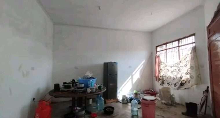 NYUMBA-2 KWENYE KIWANJA KIMOJA, KIVULE/MNARANI