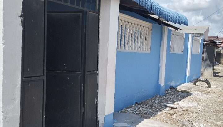 NYUMBA YA VYUMBA VITATU(3) TSHS.800k/MWEZI,SINZA