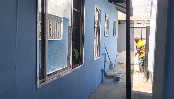 NYUMBA YA VYUMBA VITATU(3) TSHS.800k/MWEZI,SINZA