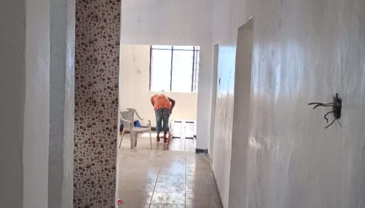 NYUMBA YA VYUMBA VITATU(3) TSHS.800k/MWEZI,SINZA