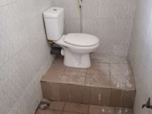 NYUMBA YA VYUMBA VITATU(3) TSHS.800k/MWEZI,SINZA