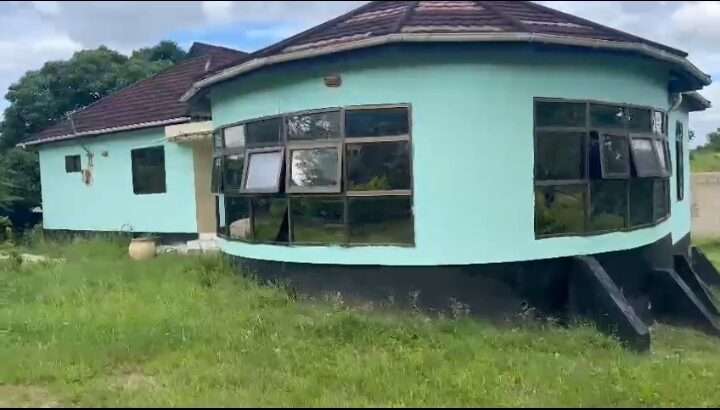 NYUMBA YA VYUMBA VITATU (3)KIBAMBA SHULE/HONDOGO