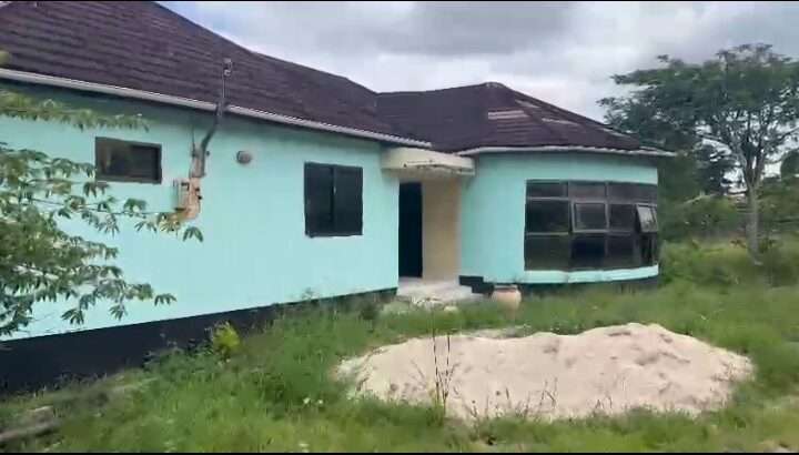 NYUMBA YA VYUMBA VITATU (3)KIBAMBA SHULE/HONDOGO