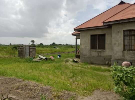 NYUMBA YENYE VYUMBA 3, INAUZA BANK, CHANIKA.