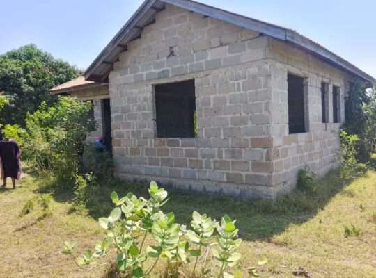 SHAMBA EKA 2.6/NYUMBA,TSHS.79 MIL KEREGE