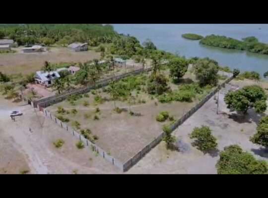 A GORGEOUS ONE-ACRE PLOT BY THE BEACH AT KIJICHI