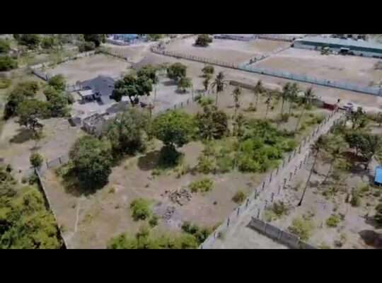 A GORGEOUS ONE-ACRE PLOT BY THE BEACH AT KIJICHI