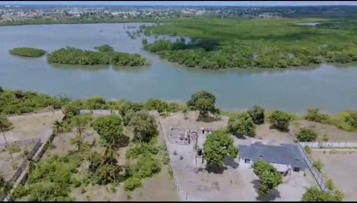 A GORGEOUS ONE-ACRE PLOT BY THE BEACH AT KIJICHI