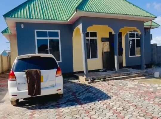 NYUMBA NZURI YA KUHAMIA, VYUMBA VINNE(4) KIBADA