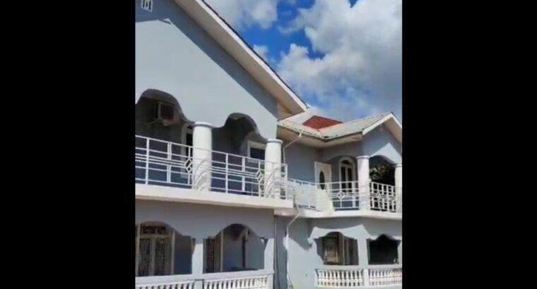 4 BDRM FINE-HOME, TSHS.180 MIL.AT KISAUNI-MKUNA