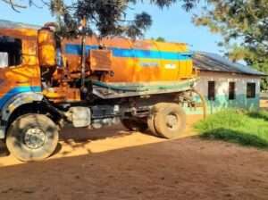 HUDUMA YA UNYONYAJI WA MAJI TAKA