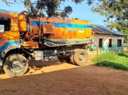 HUDUMA YA UNYONYAJI WA MAJI TAKA