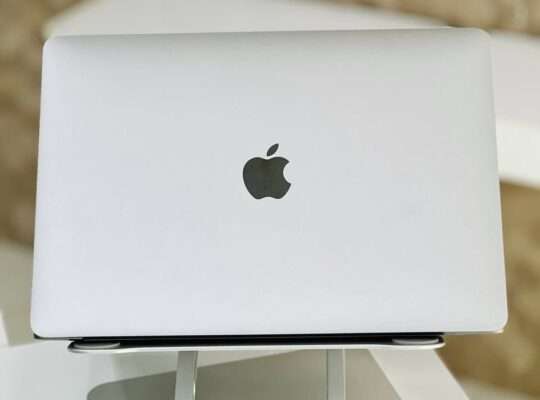 Macbook 13.3 Inch 2017