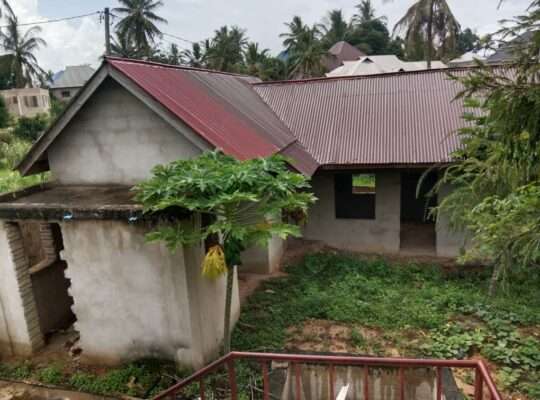 MAJENGO KWAAJILI YA HOSPITALI,GOBA MPAKANI