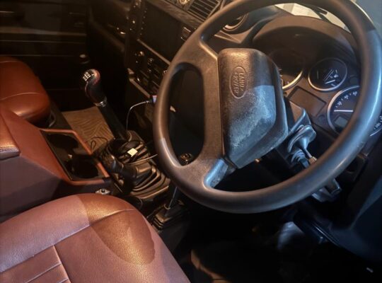 2015 LAND ROVER DEFENDER PUMA