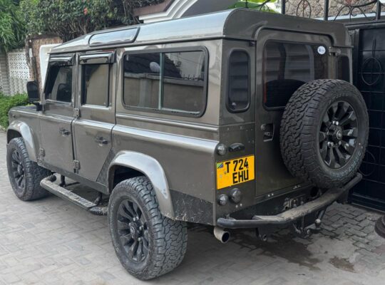 2015 LAND ROVER DEFENDER PUMA