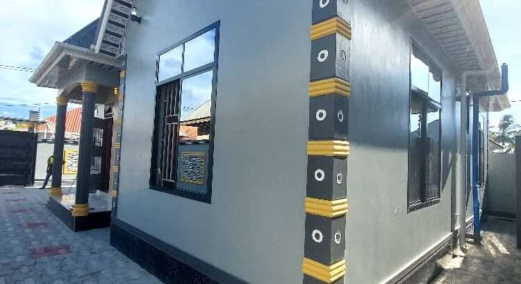 NYUMBA MPYA YAKISASA,TSH.115 MIL.MBAGALA.