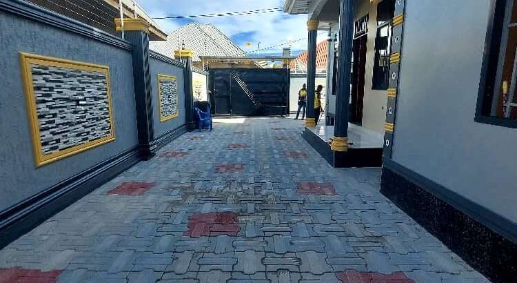 NYUMBA MPYA YAKISASA,TSH.115 MIL.MBAGALA.