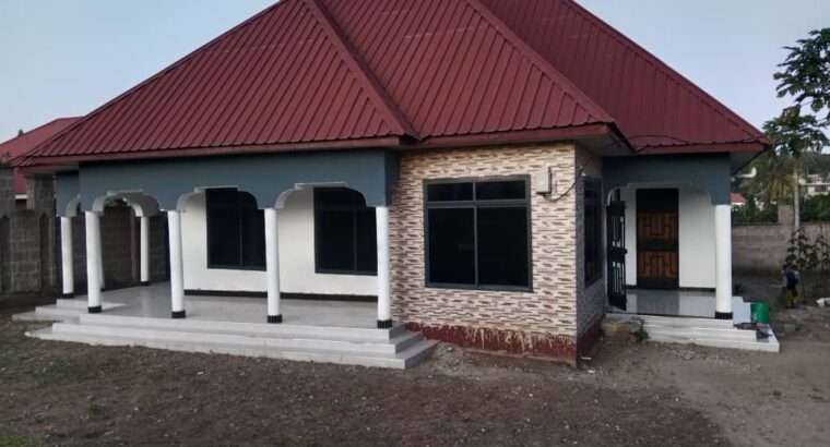 NYUMBA IMESHUSHWA BEI,GOBA MPAKANI.