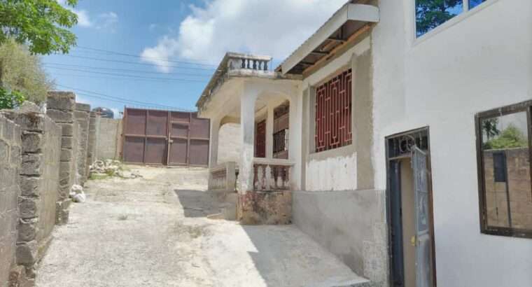 NYUMBA NZURI, VYUMBA 3,TSHS.60 MIL,KIMARA