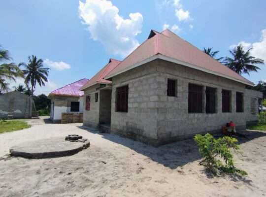 NYUMBA YAKUMALIZIA KIDOGO,TSHS.20 MIL.,KIVULE