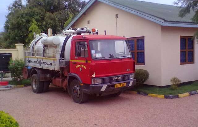 HUDUMA YA UNYONYAJI WA MAJI TAKA