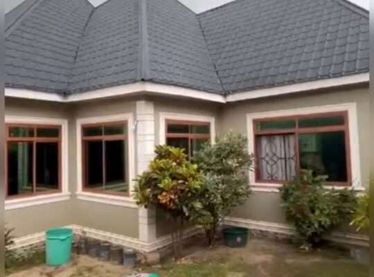 YENYE HATI, VYUMBA 4,TSHS.195 MIL,MBEZI-MWISHO