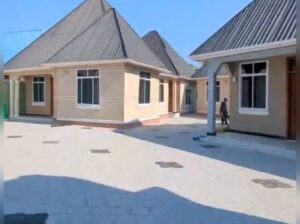 APARTMENT-SITA(6) PAMOJA,TSHS.350 MIL,KIBUGUMO
