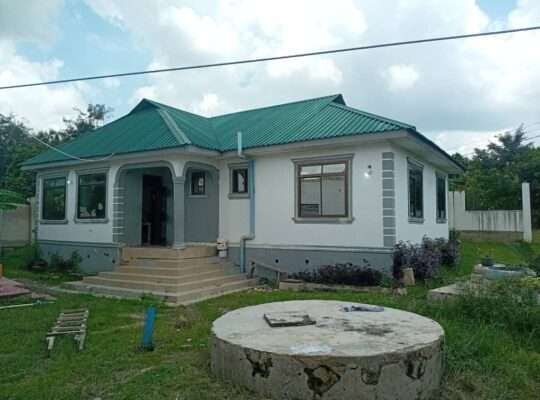 NYUMBA YA VYUMBA 3,TSHS.65 MIL,KILUVYA KWA KOMBA