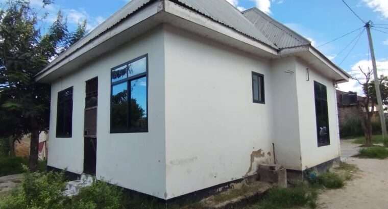 NYUMBA YA VYUMBA 3,TSHS.20 MIL,MAJOHE VIWEGE.