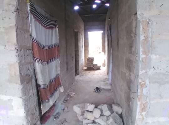 PAGALE/KIWANJA SQM.900,MAGARI-SABA MBEZI.