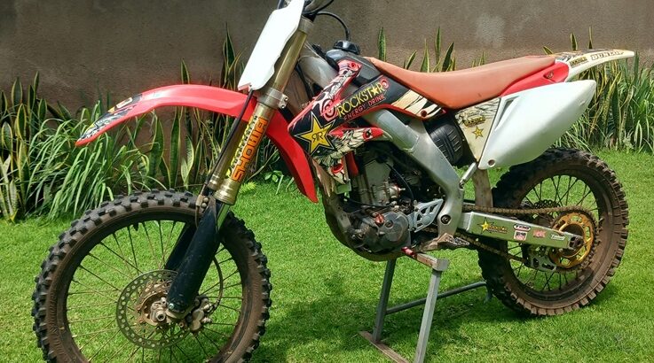 Honda CRF R – new engine