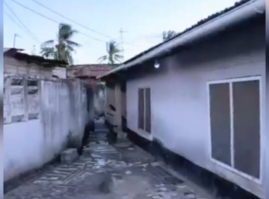 NYUMBA/KIWANJA SQM.450,KINONDONI/V-CLUB
