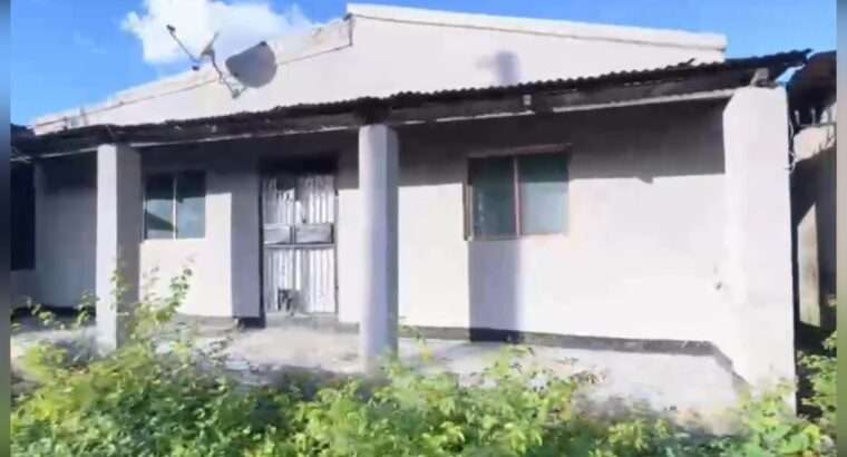 NYUMBA YENYE VYUMBA 7,KINONDONI-MAHAKAMANI.