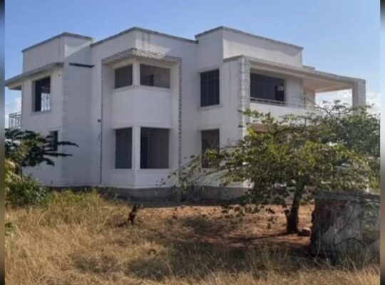GHOROFA YA BANK,VYUMBA 5,TSHS.250 MIL,BUNJU-A