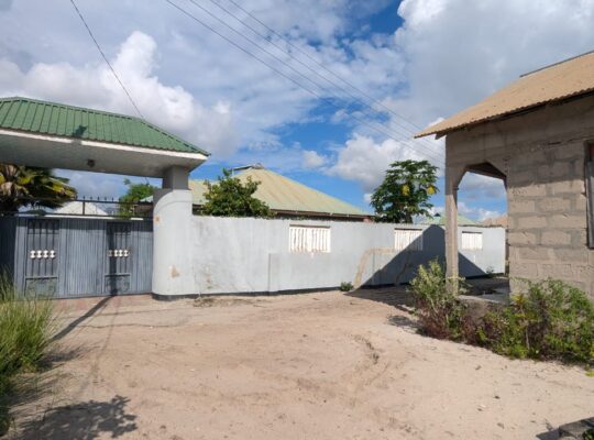NYUMBA YENYE HATI, TSHS.85 MIL,KIVULE CCM.