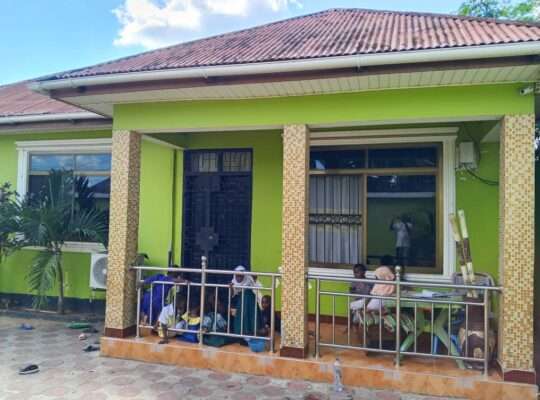 NYUMBA ROOM 3,INAUZA BANK,TSHS.80 MIL,PUGU/ILALA