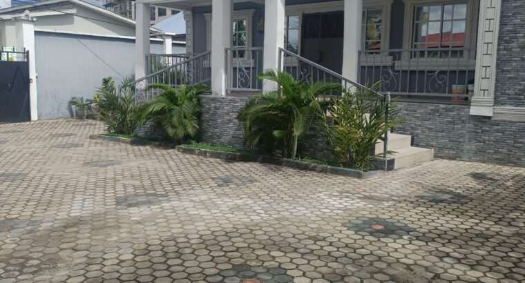 NYUMBA YENYE VYUMBA 3,INAPANGISHWA SINZA.