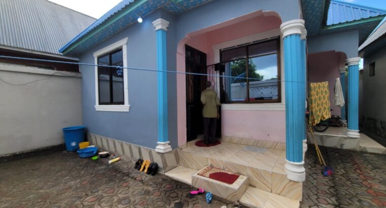 NYUMBA VYUMBA 3,TZS.52 MIL,MBAGALA-CHAMAZI.