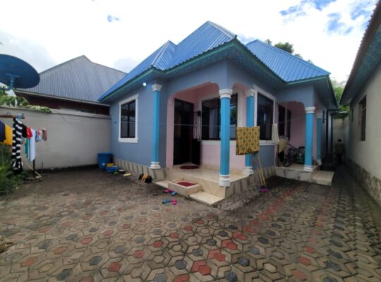 NYUMBA VYUMBA 3,TZS.52 MIL,MBAGALA-CHAMAZI.
