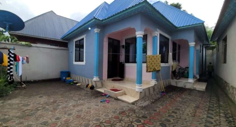 NYUMBA VYUMBA 3,TZS.52 MIL,MBAGALA-CHAMAZI.