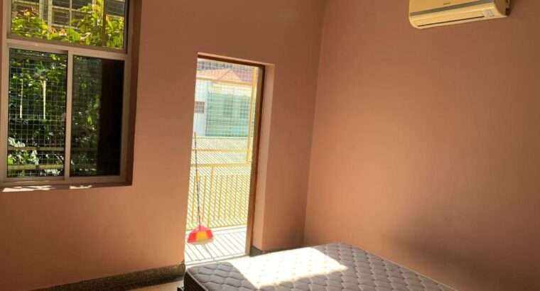 3 fully furnished bedroom at Posta – India st
