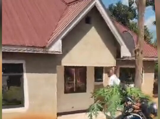 NYUMBA KUBWA VYUMBA 3,TZS.75 MIL,MBEZI MSUMI.
