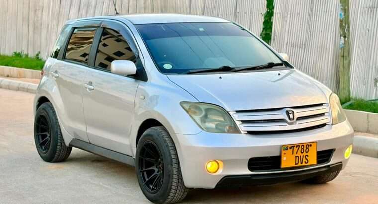 TOYOTA IST,# DVS, TZS.12.8 MILLION