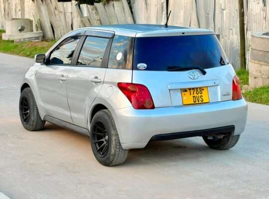 TOYOTA IST,# DVS, TZS.12.8 MILLION
